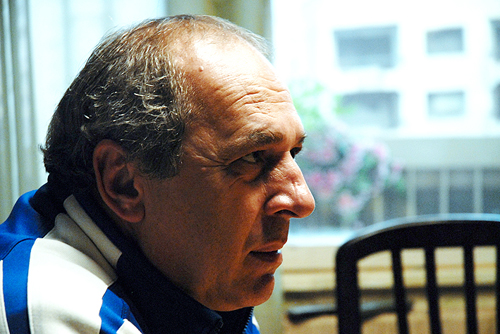 �������